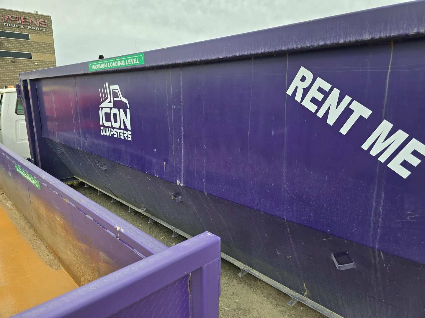 Icon Dumpsters 20251223 131353